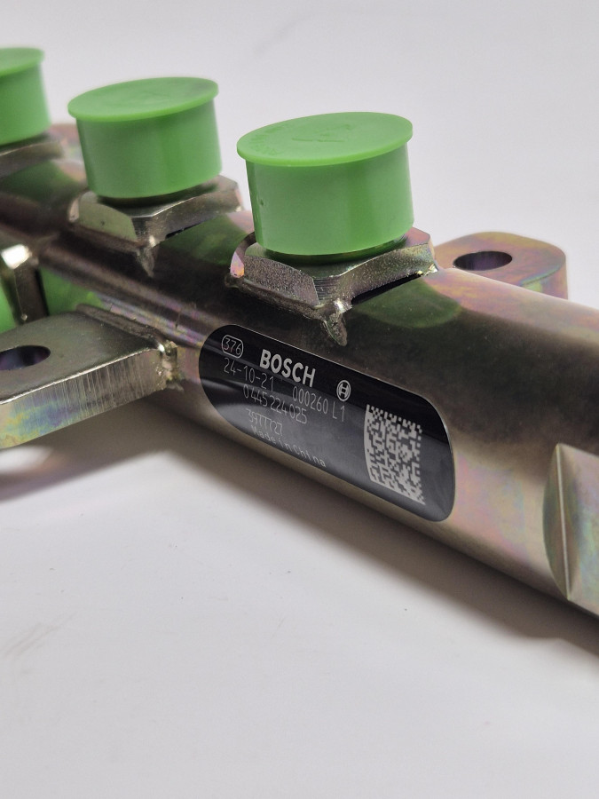 Рампа топливная 4ISBe185 0445224025 O+