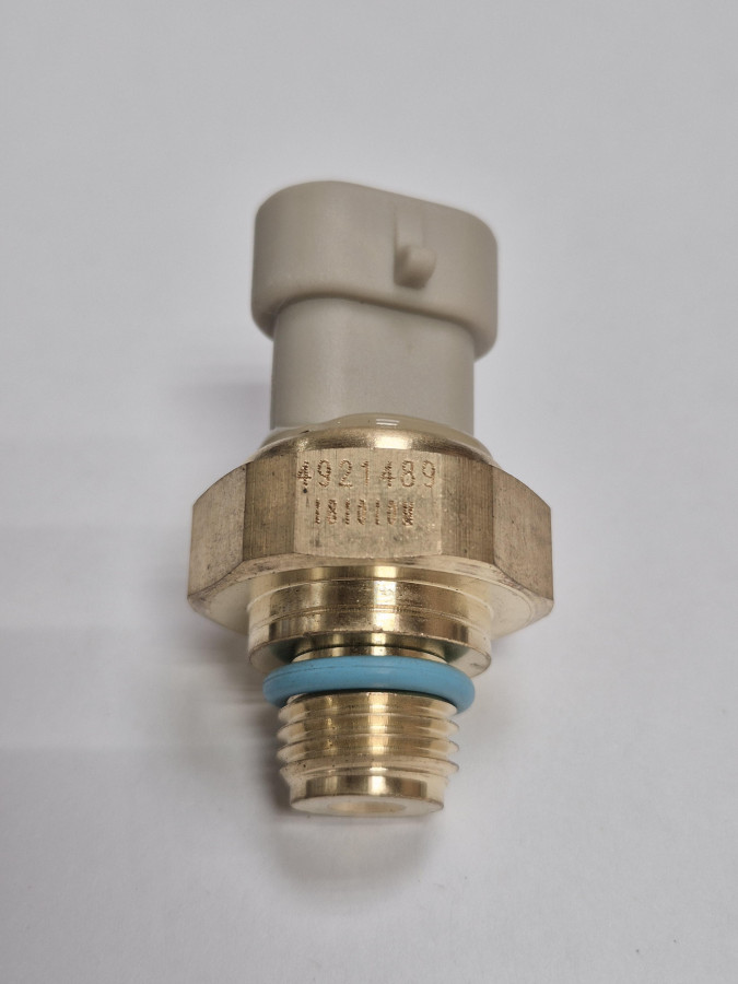 Датчик давления масла CGE280 GAS PLUS 3080408 3083728 C+