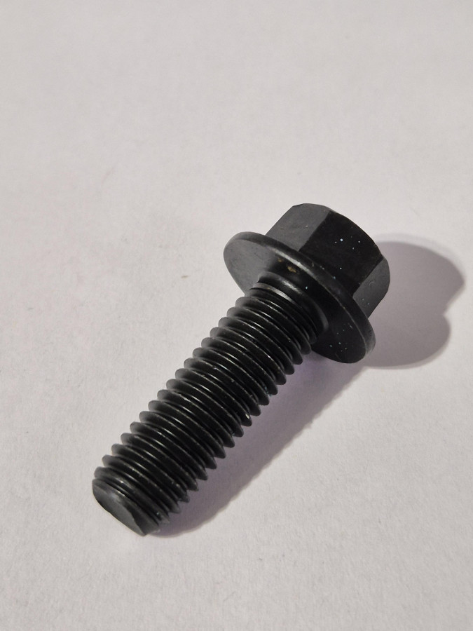 Болт картера ГРМ Е3/Е4 ISBe 3925344 O+