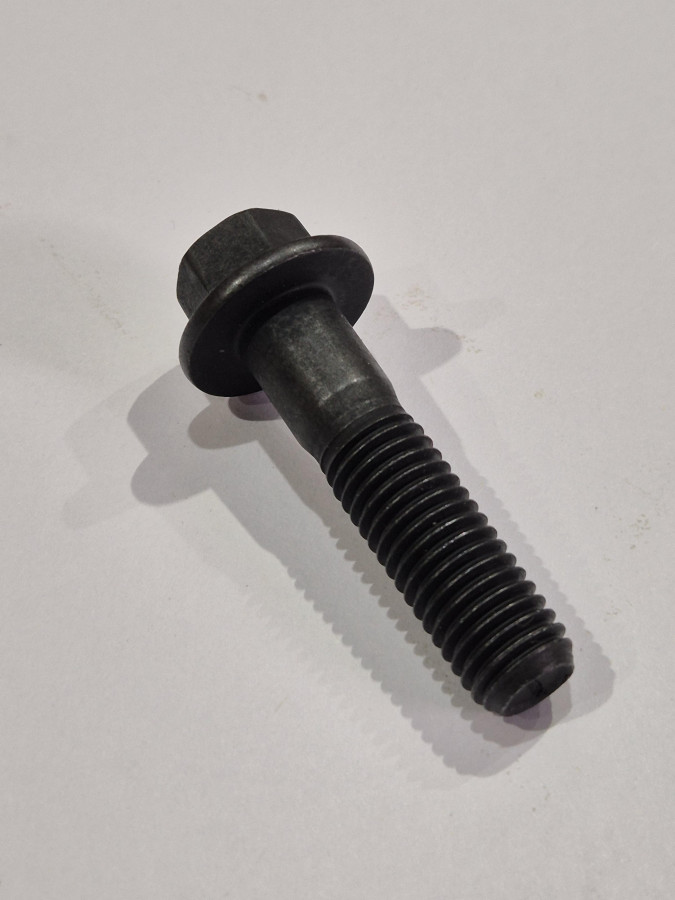 Болт крепления картера маховика (длинный) ISF2.8 O+