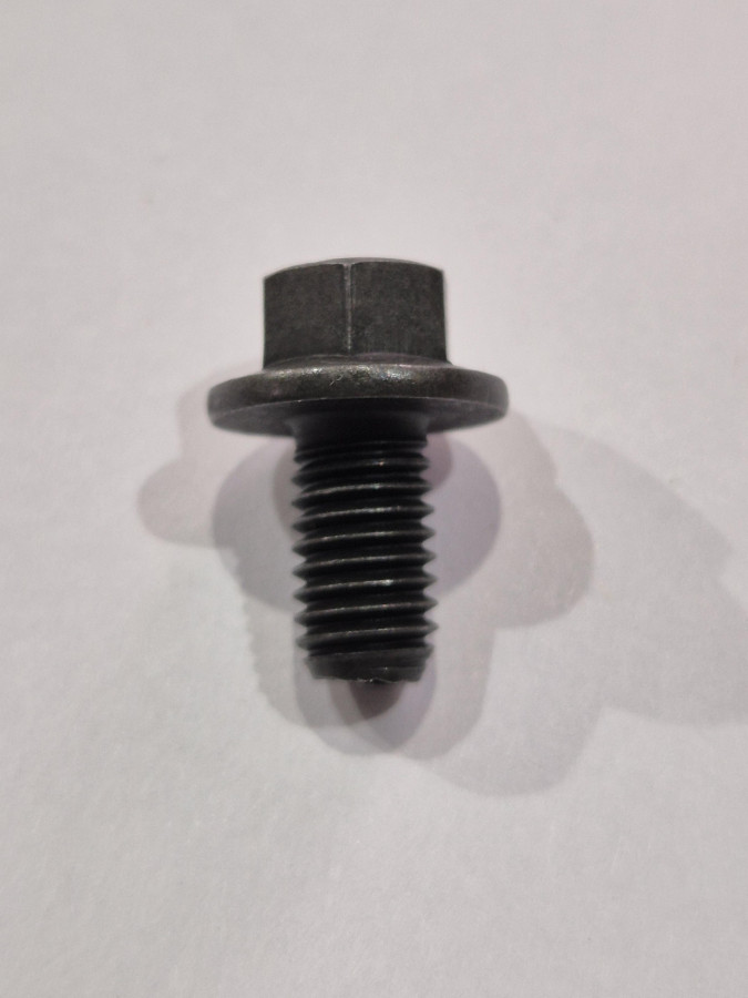 Болт крепления шкива насоса ГУР ISF2.8 O+