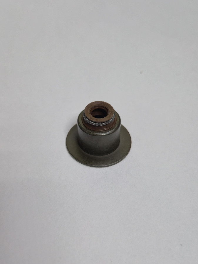 Колпачок маслоотражательный ISF2.8 5338751 O+