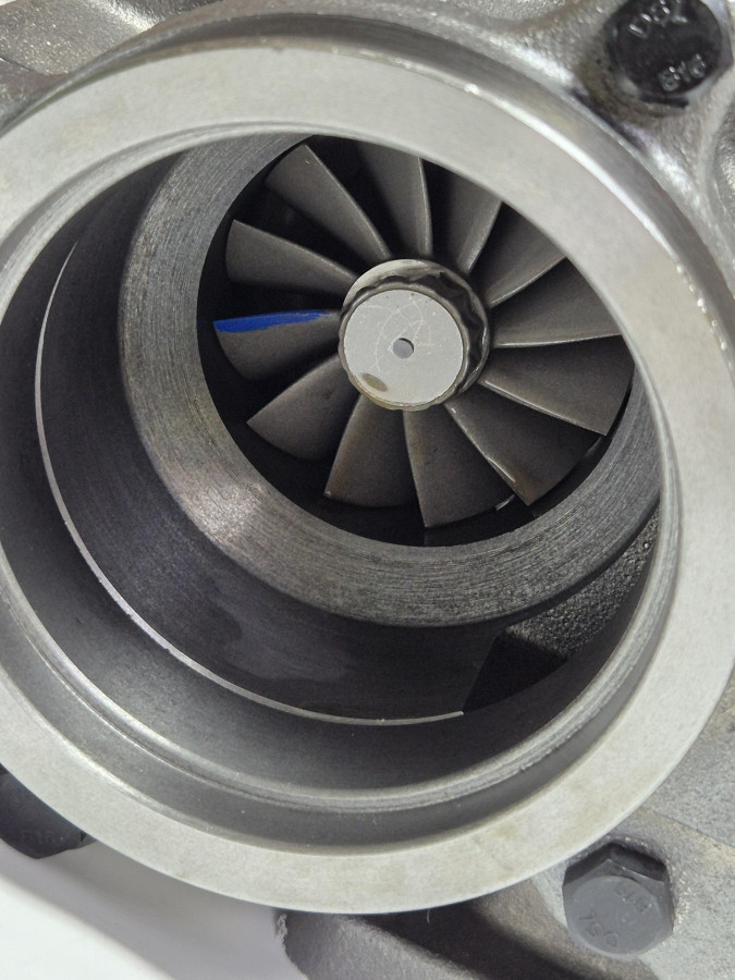 Турбокомпрессор HOLSET HE400WG Е4 3785076 C+