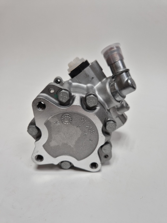 Насос ГУР ISF2.8 Е4 O+