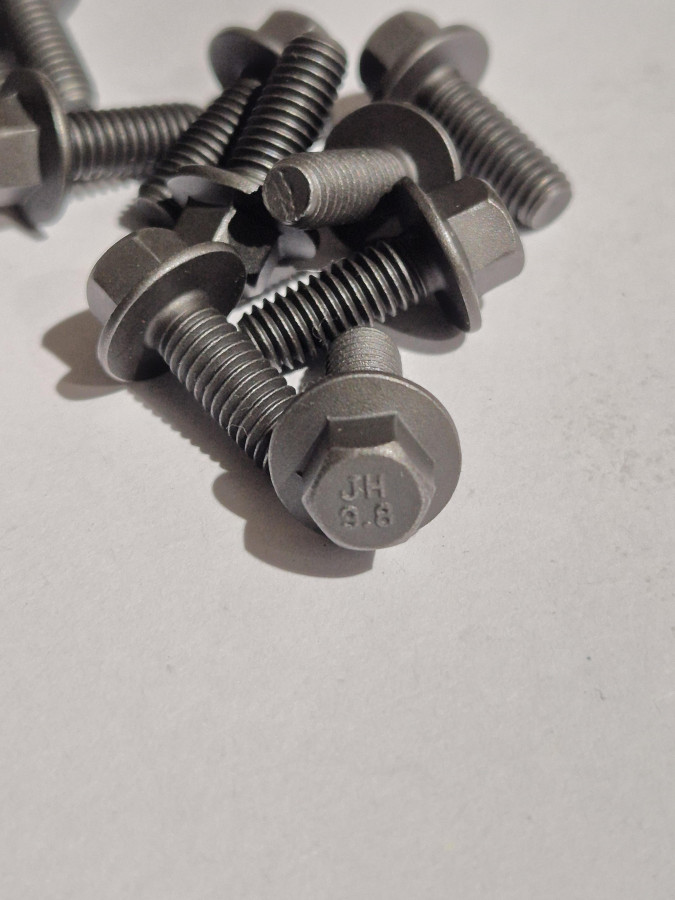 Болт пластины вент. ISF2.8, трубки слива масла ТКР ISF2.8/3.8, перепуск.патр.ISF3.8,ISLe 3902261 O+