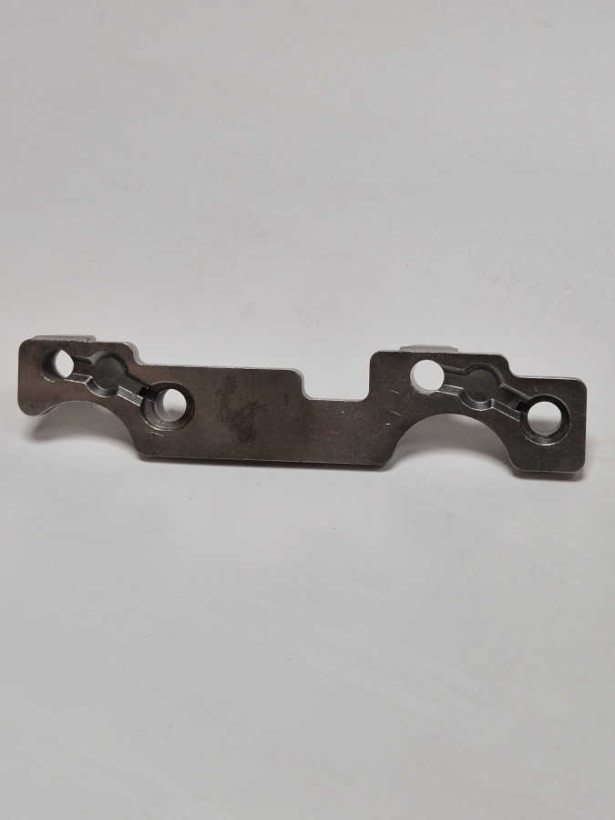 Кронштейн оси коромысел ISF2.8 (один на 2 оси) 5295581 C+