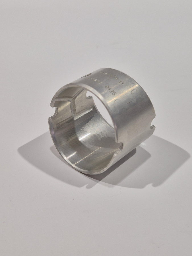 Втулка шатуна 4BT,6BT,ISBe,ISDe 3901085/3941476 43 мм O+