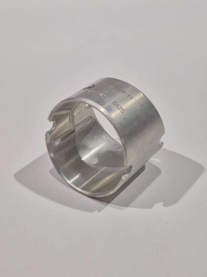 Втулка шатуна 4BT,6BT,ISBe,ISDe 3901085/3941476 43 мм O+