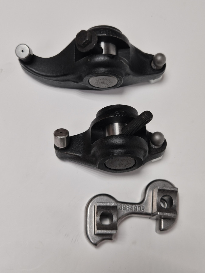 Коромысло ISBE,ISDE в сборе 4995602/3937220/3942736 С+