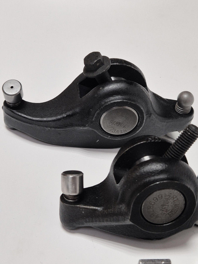 Коромысло ISBE,ISDE в сборе 4995602/3937220/3942736 С+