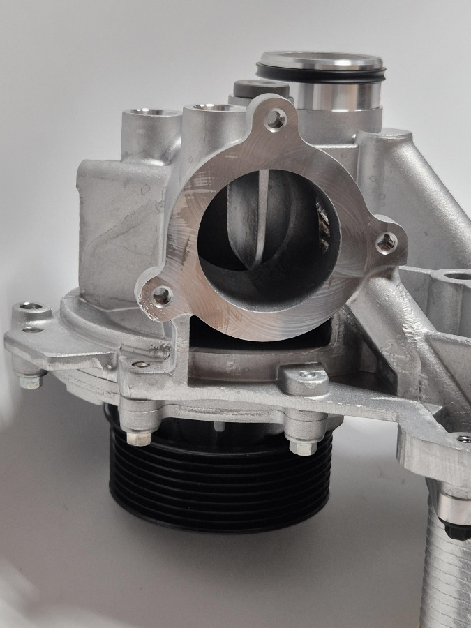 Насос масляный ISF 2.8 5272726/5302884 н/о 16 мм E3 O+