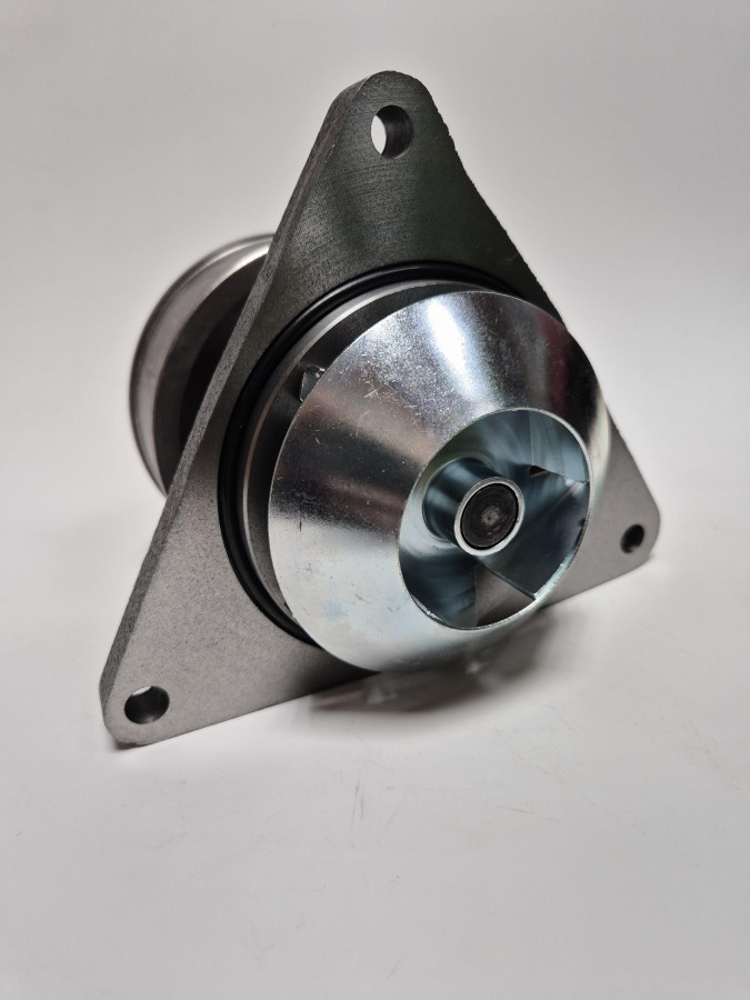 Насос водяной 6CT 3804883,3913430,3802081,3907808,3929615 С+