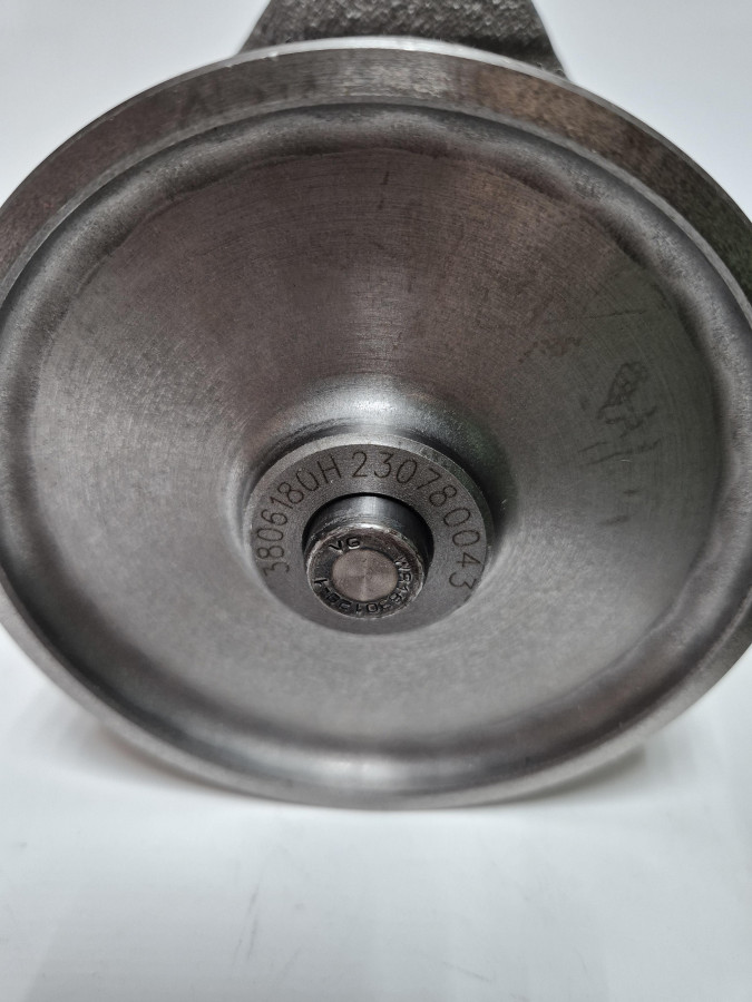 Насос водяной 6CT 3804883,3913430,3802081,3907808,3929615 С+