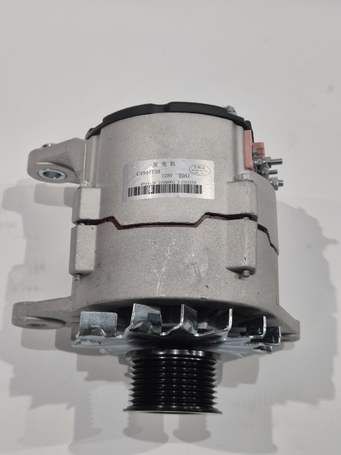 Генератор 4BTAA 28V/70A С+