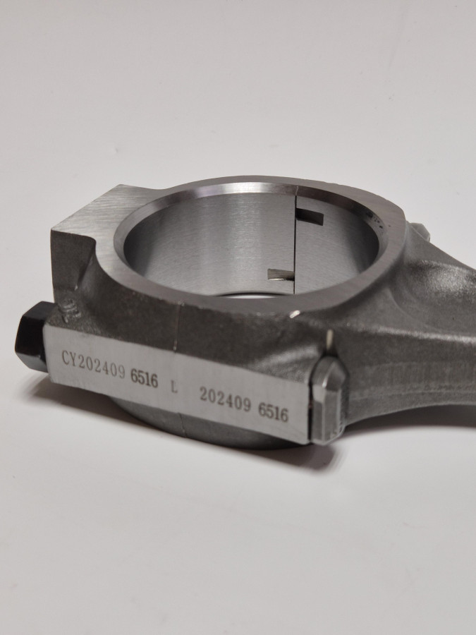 Шатун двигателя 6CT,ISCe,QSC,CGe250,CGe280 5266243,5289332,3971394,3924350,3901224,3901383 C+