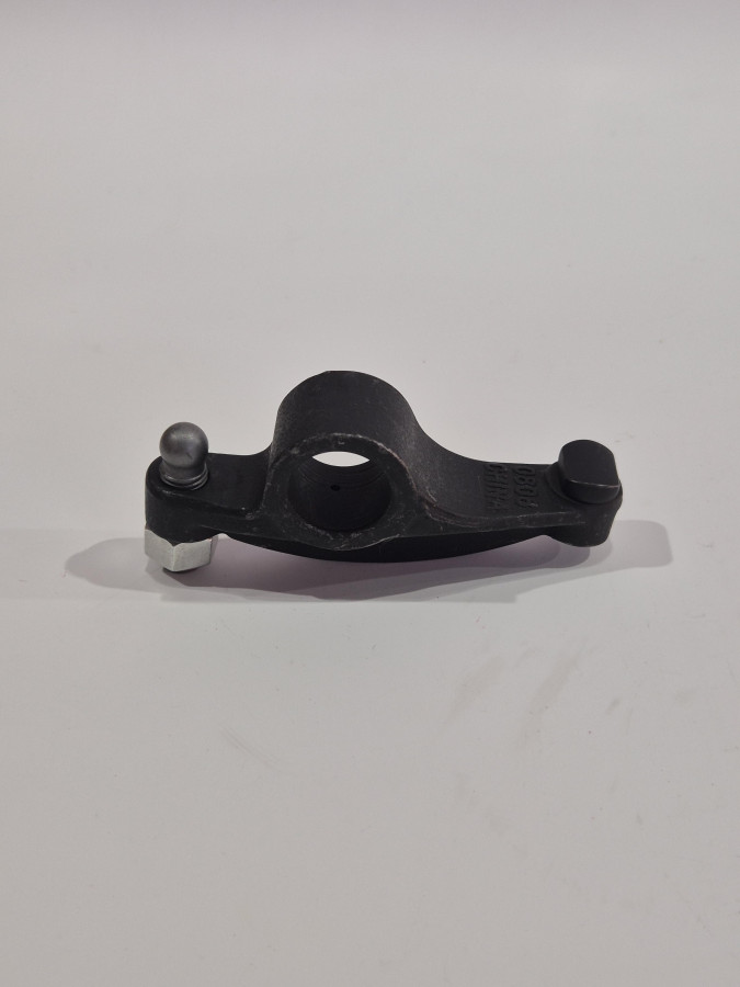 Коромысло выпускного клапана 4BT