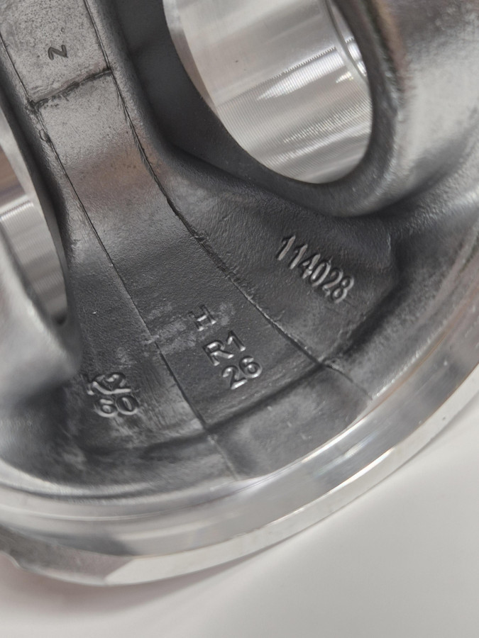 Поршень двигателя 6CTA8.3-G 3802474 63 mm смещенная С+