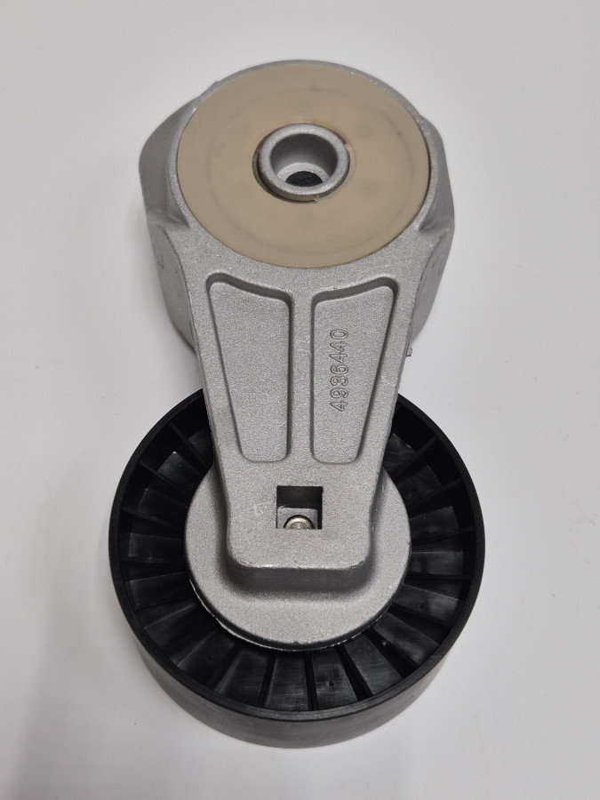 Натяжитель ремня ISBe,ISDe,ISLe 4936440/4891116/4898548 гладкий C+