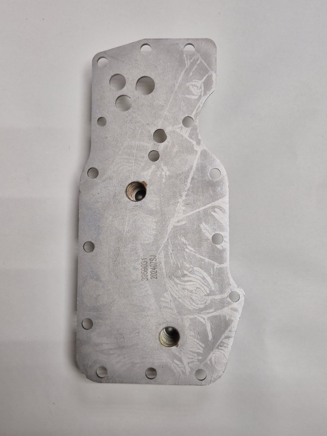 Маслоохладитель 4ISbe185, 6ISbe 4896407/3975818 C+