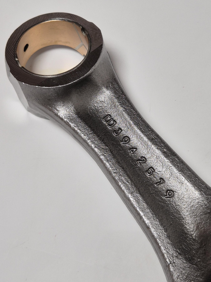 Шатун двигателя EQB140-20 3935349 C+