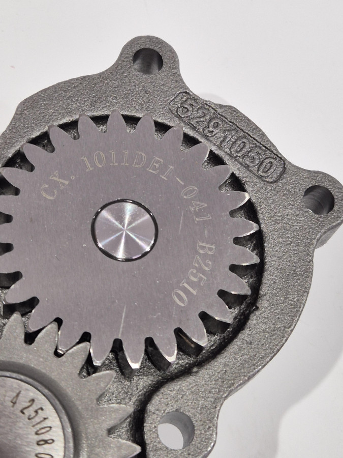 Насос масляный ISBe210 6ISBe 4939588 C+