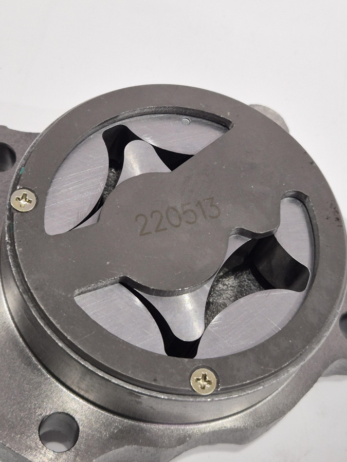 Насос масляный ISBe210 6ISBe 4939588 C+