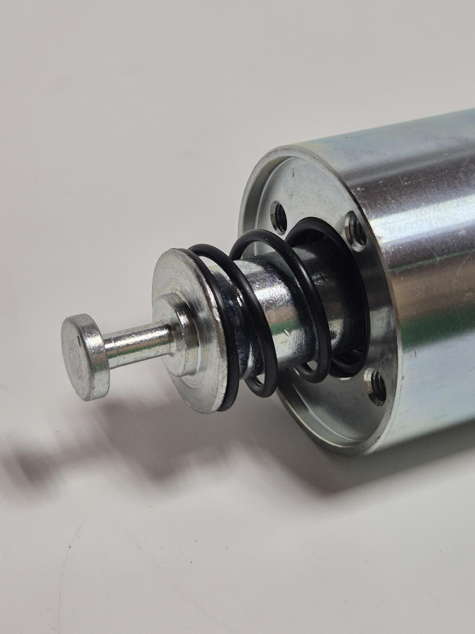 Реле втягивающее (стартер 4992135) 24V C+