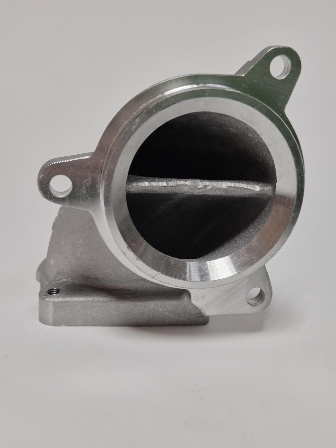 Патрубок впускного коллектора ISF2.8 Г-образный, металл O+