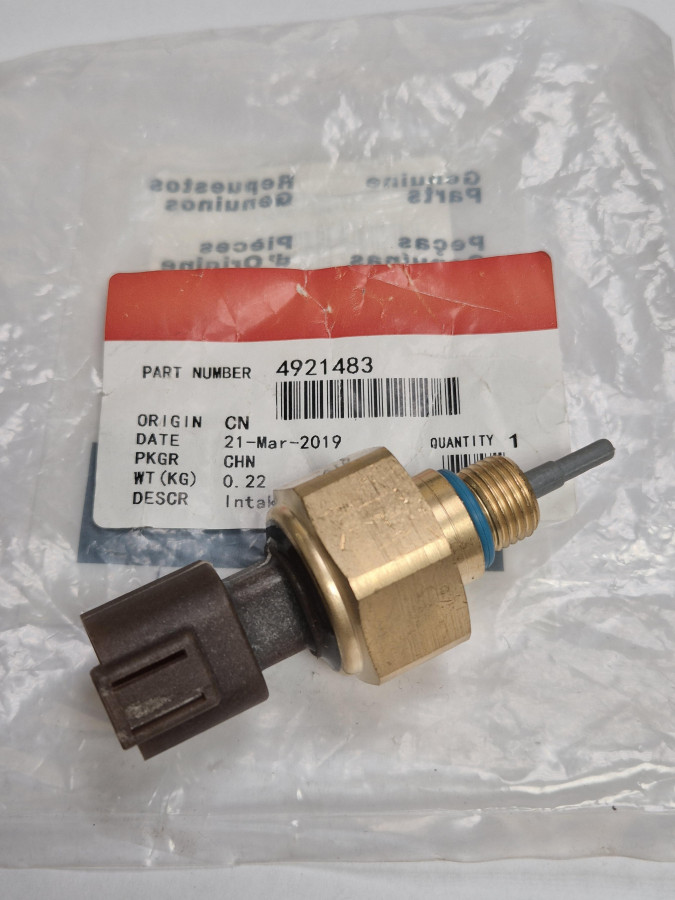 Датчик давления и температуры CGE280 4921483,4009913 C+