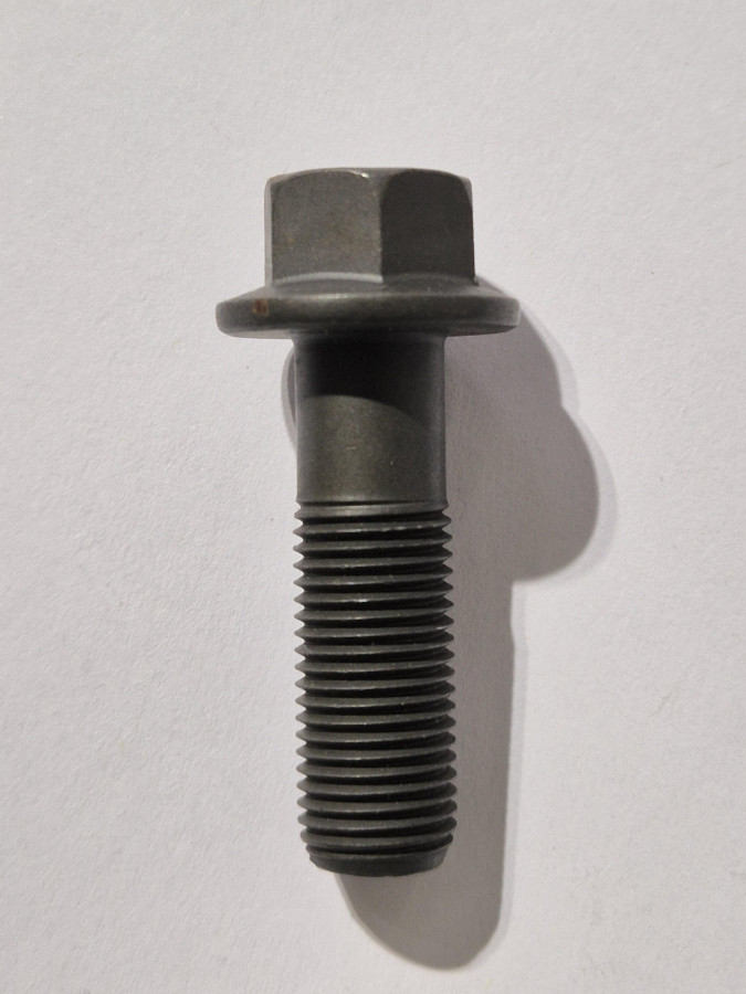 Болт крепеления гасителя крутильный колебаний коленвала ISF2.8 O+