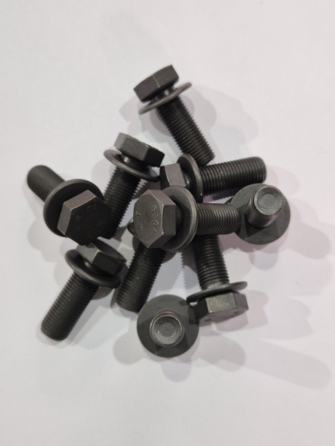 Болт крепления маховика ISF2.8 М12х1,25х31 O+