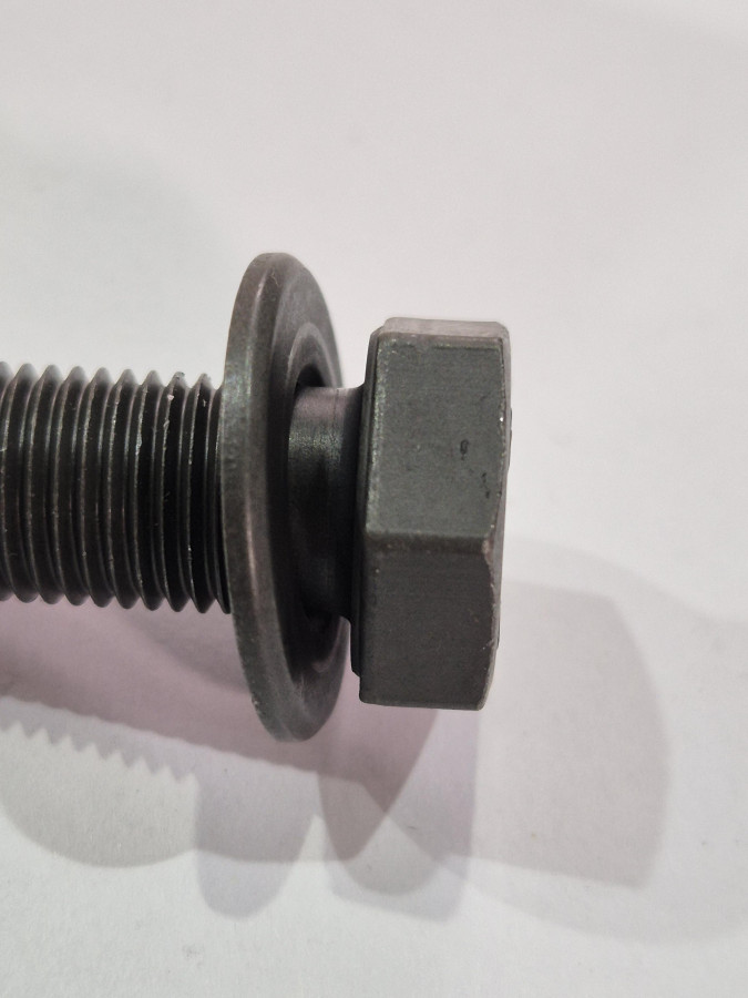 Болт крепления маховика ISF2.8 М12х1,25х31 O+