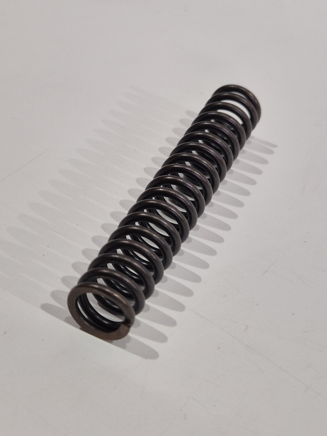 Пружина нажимная клапана регулятора давления масла ISF 2.8 O+