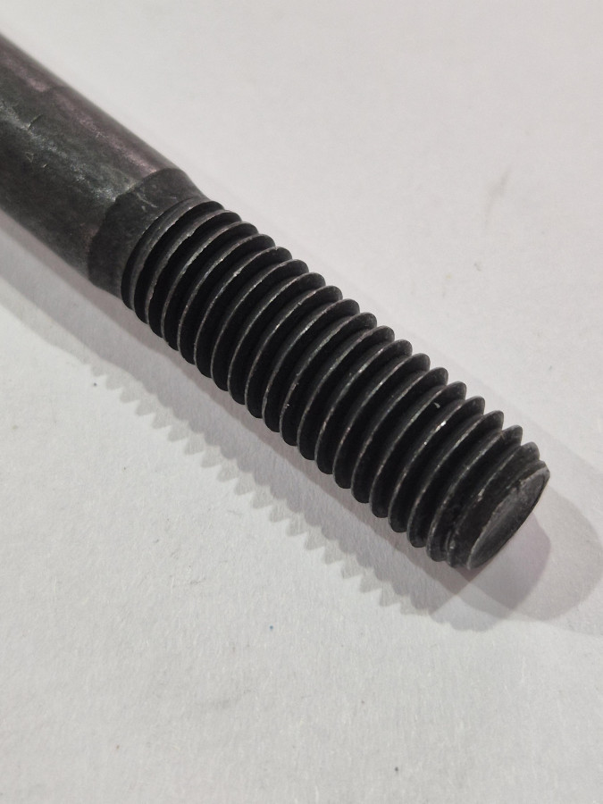 Болт крепления форсунки ISF2.8 М10х1,5х100 O+