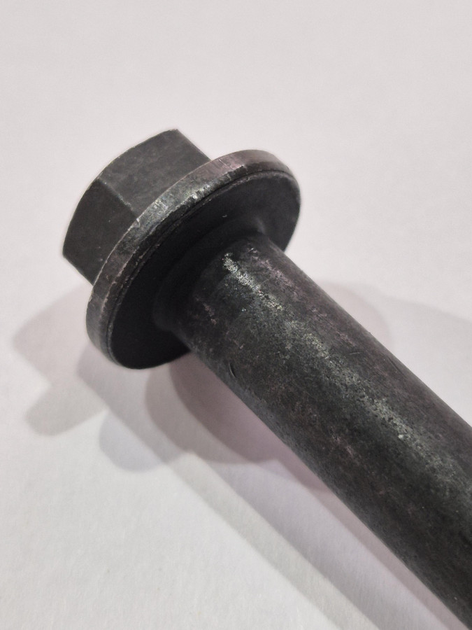 Болт крепления форсунки ISF2.8 М10х1,5х100 O+