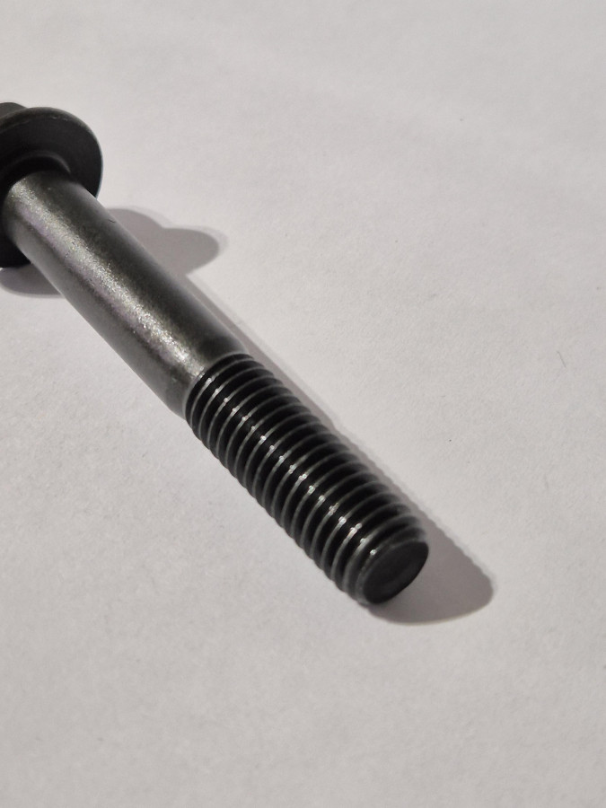 Болт выпускного коллектора ISF3.8 M10х1.50х65 3901448/3930249 O+