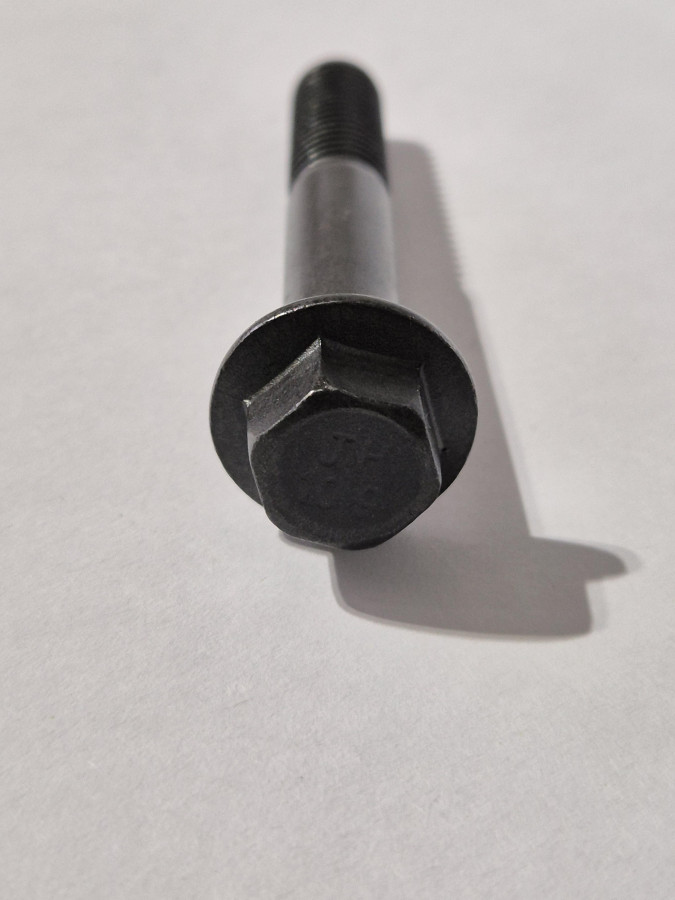 Болт выпускного коллектора ISF3.8 M10х1.50х65 3901448/3930249 O+