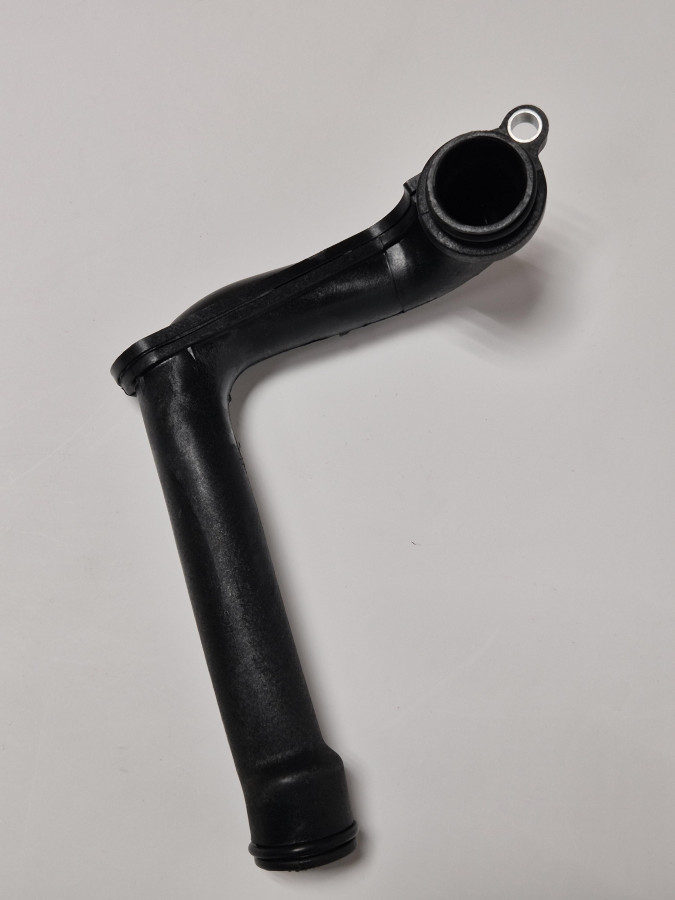 Патрубок водяной перепускной ISF 2.8 5254518 O+