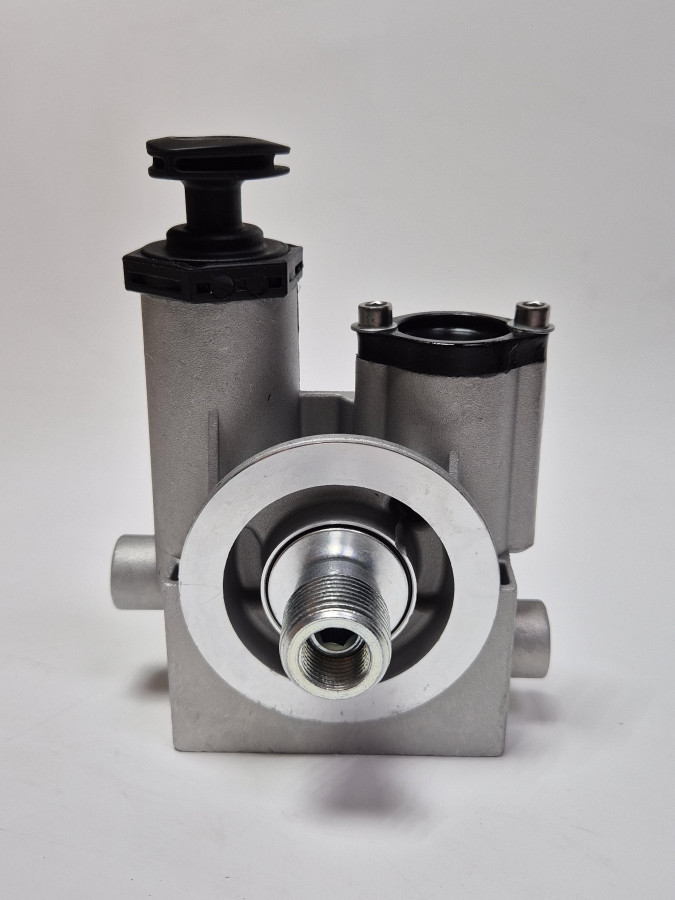 Фильтр топливный, без элемента подогрева, с подкачкой FH21040 без фильтра