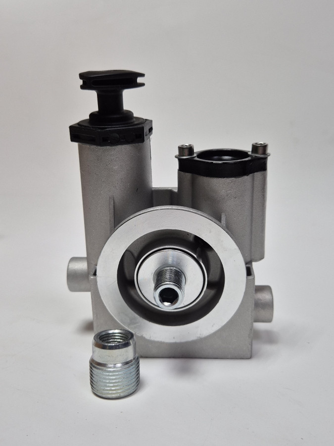 Фильтр топливный, без элемента подогрева, с подкачкой FH21040 без фильтра