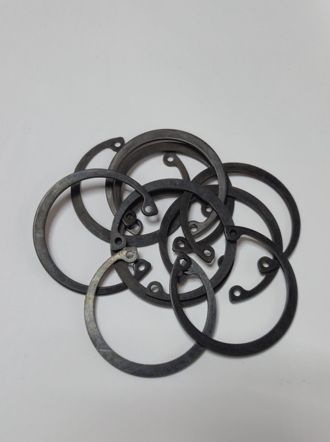 Кольцо стопорное поршневого пальца 6CT,ISLe,L375,CGE250 8.3 3901996/3901922 C+