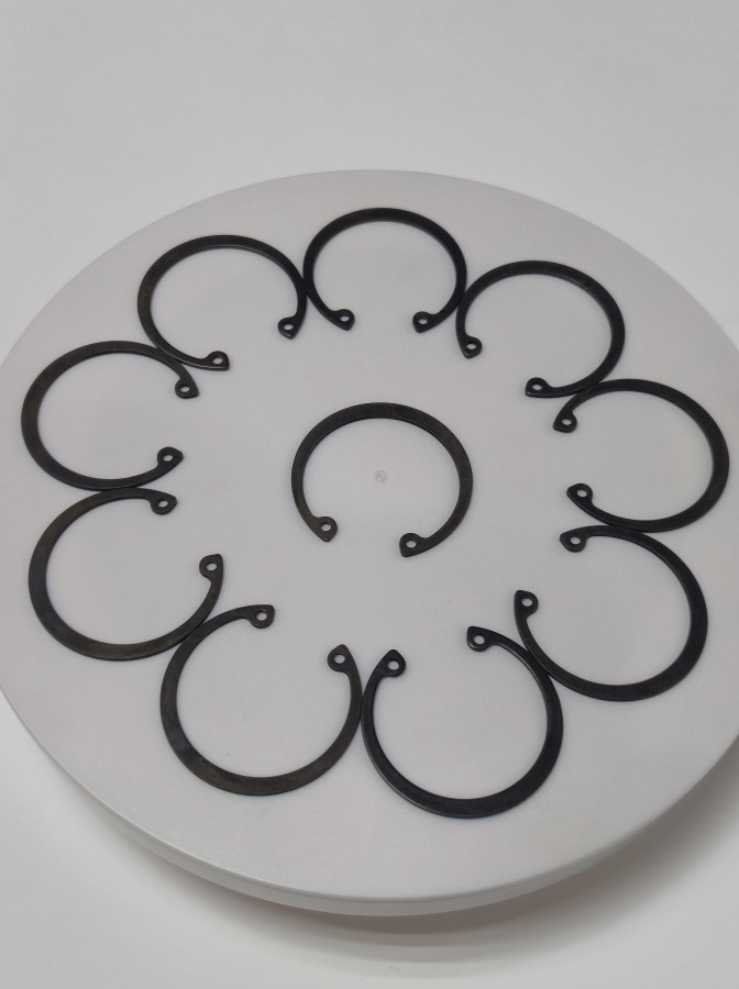 Кольцо стопорное поршневого пальца 6CT,ISLe,L375,CGE250 8.3 3901996/3901922 C+