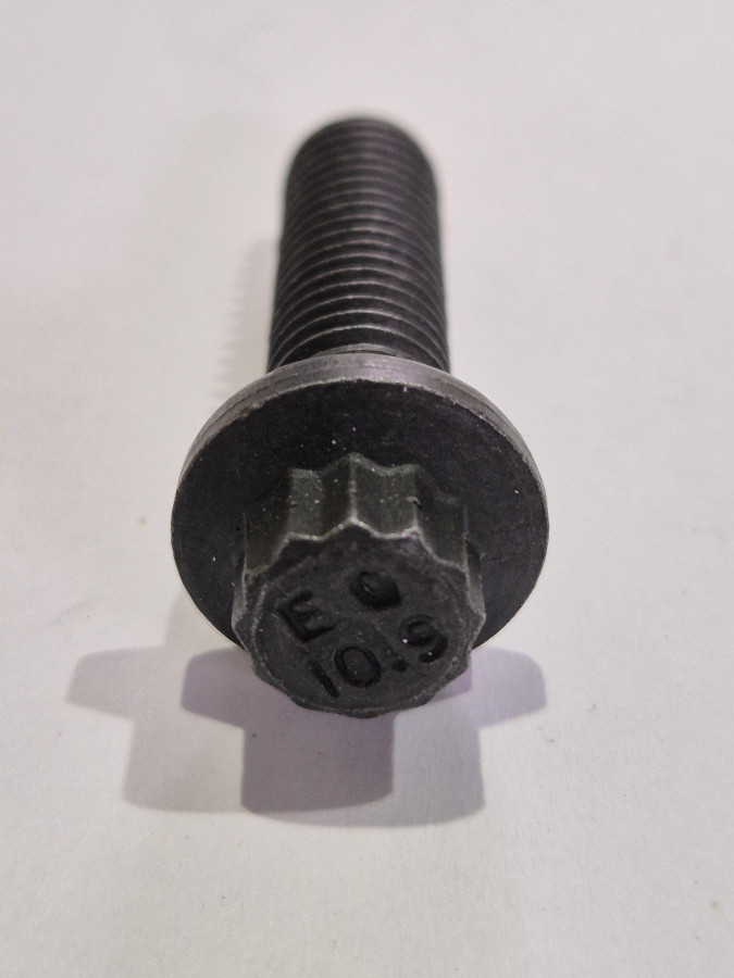 Болт крепления стартера ISF3.8,ISBe O+