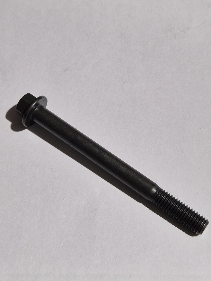 Болт крепления впускного коллектора ISF3.8 O+