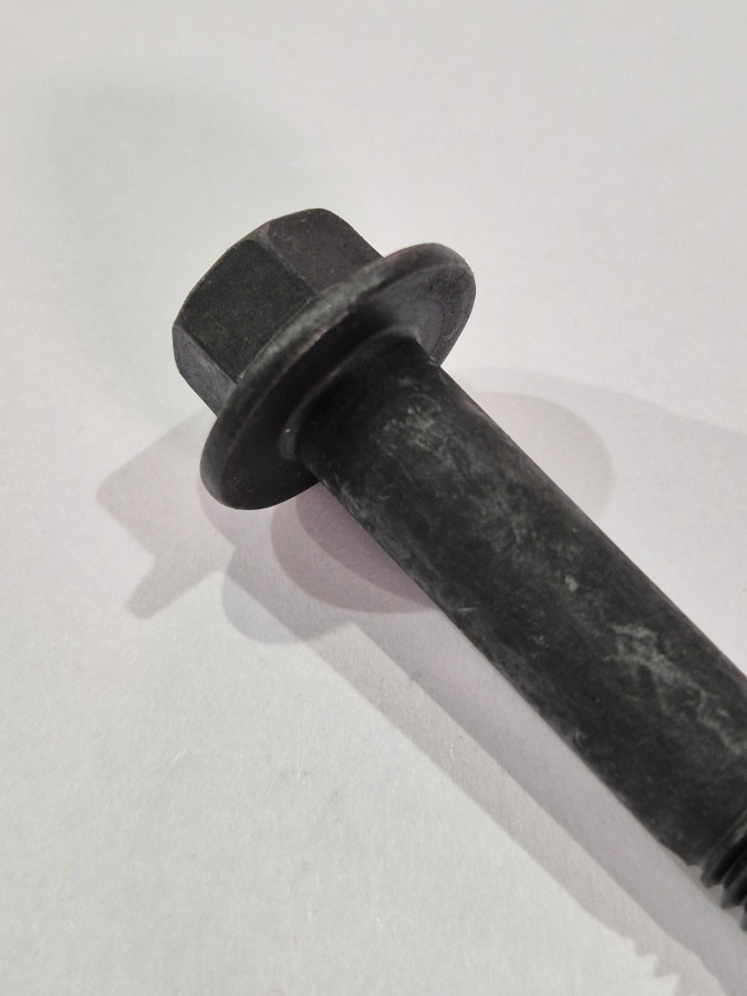 Болт кронштейна шкива вентилятора/маслоохл.ISF3.8,ISBe M8x1.25×50 с фланцевой головкой O+