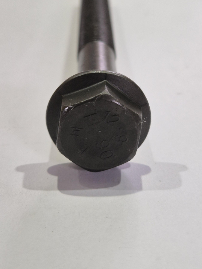 Болт крепления крышки коленчатого вала ISF2.8/3,8/6ISBe 4891353 O+