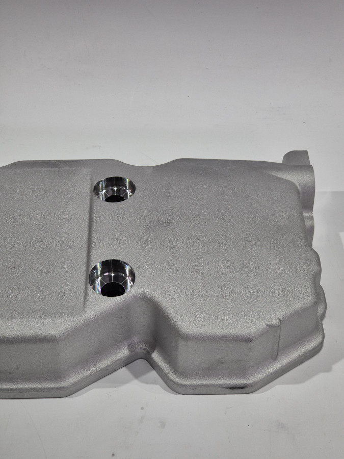 Крышка клапанная 4ISBE O+