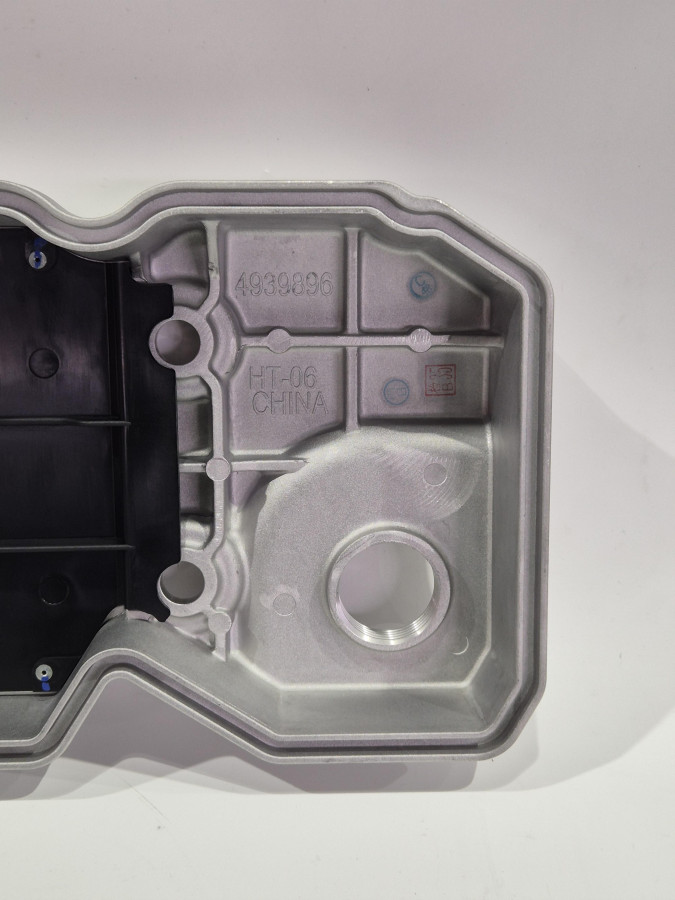 Крышка клапанная 4ISBE O+