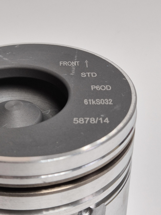 Поршень двигателя 6CT,C8.3,QSC 3926246,3802601 36 mm смещенная С+