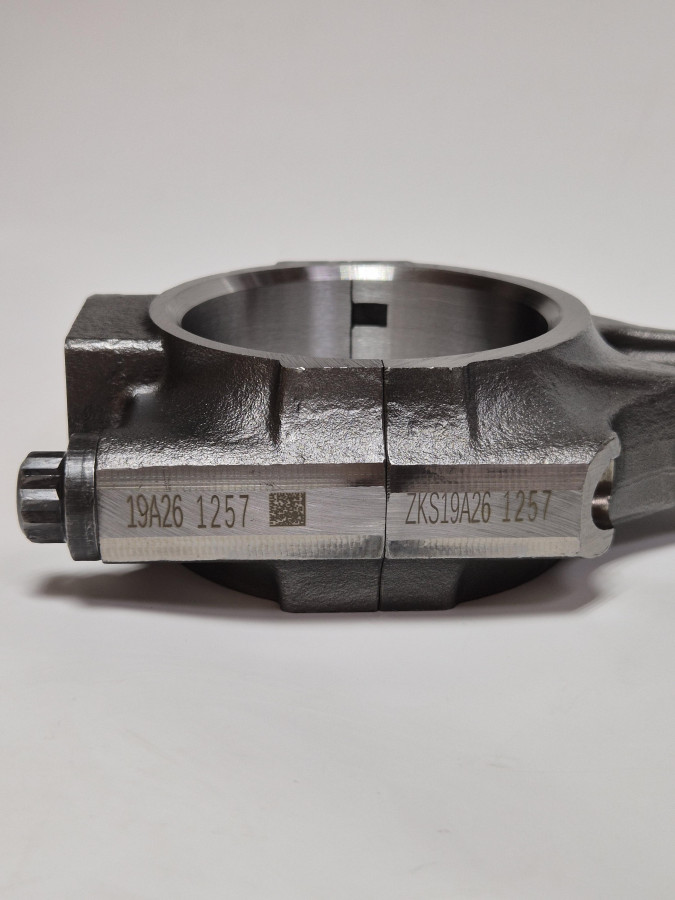 Шатун двигателя М11 3073522,3820302,3027107,3896970